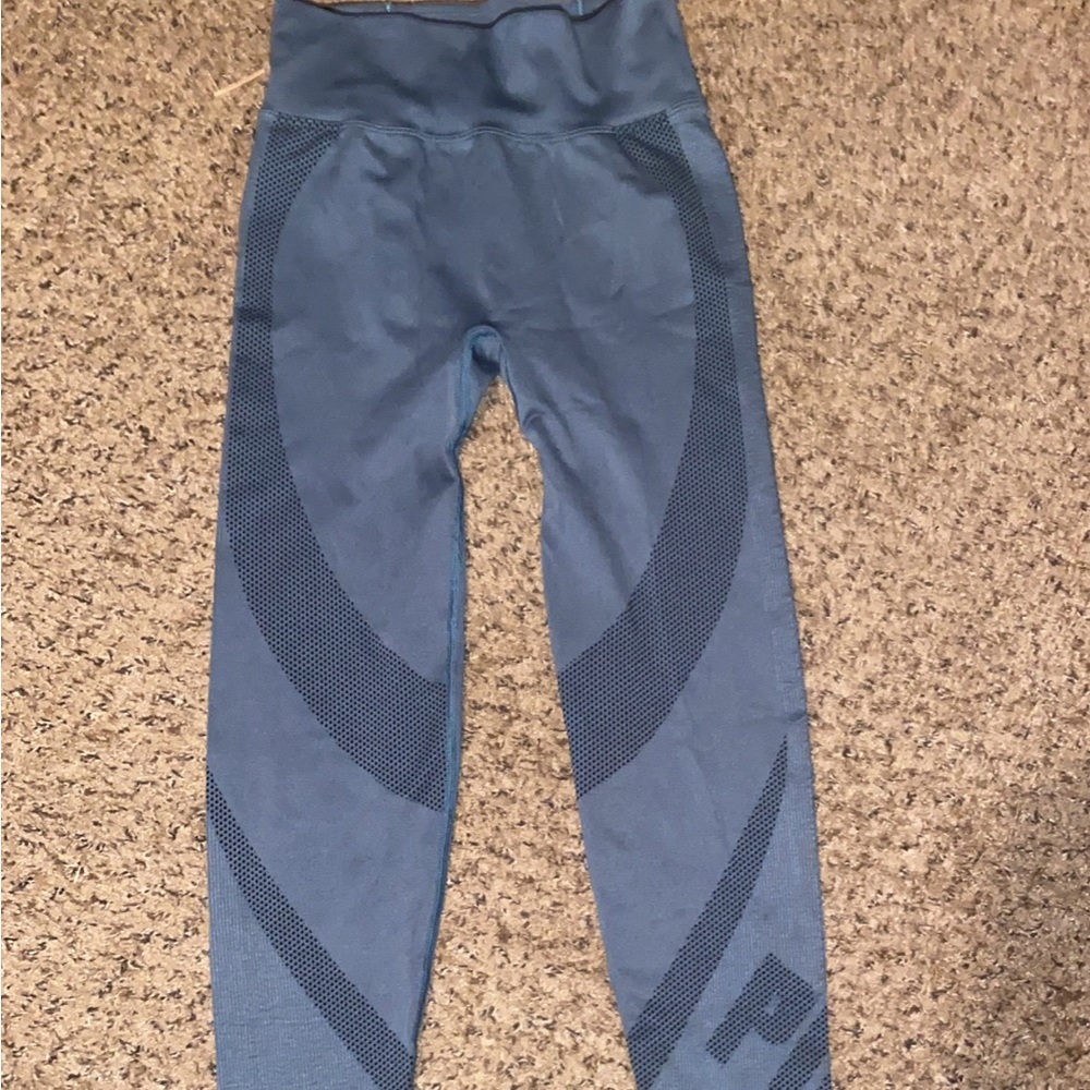 Pink active leggings